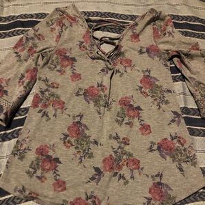 3/4 length sleeve shirt